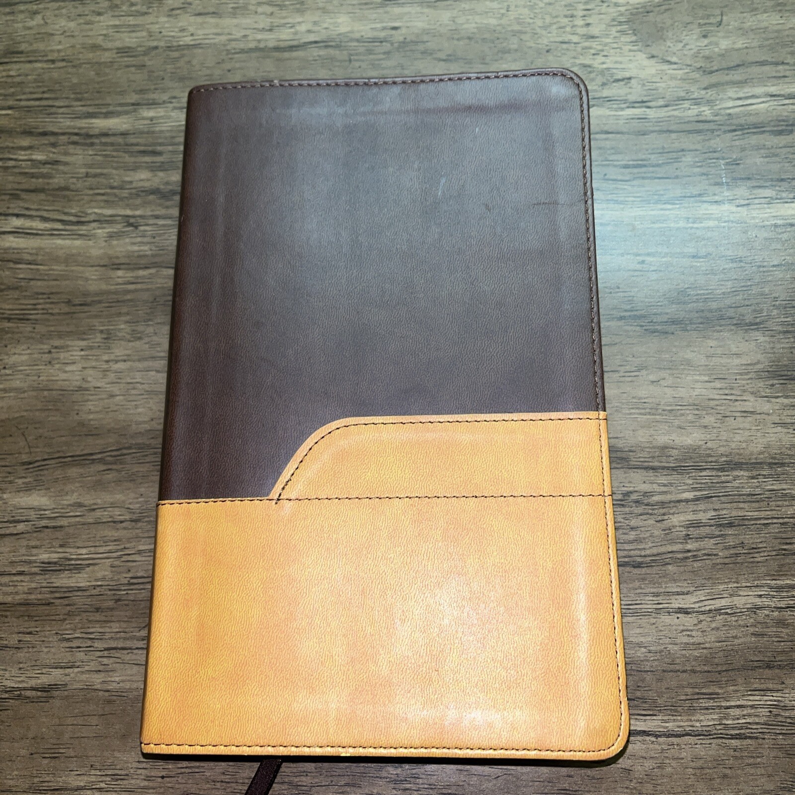 LARGE PRINT Zondervan NIV Church Bible 2011 Italian Duo-Tone Brown / Tan CLEAN