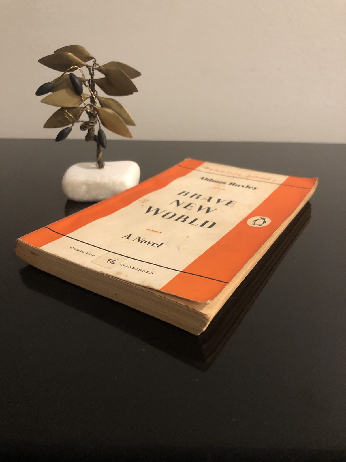 Aldous Huxley Brave New World Penguin 1052 UK 1959 Reprint Acceptable
