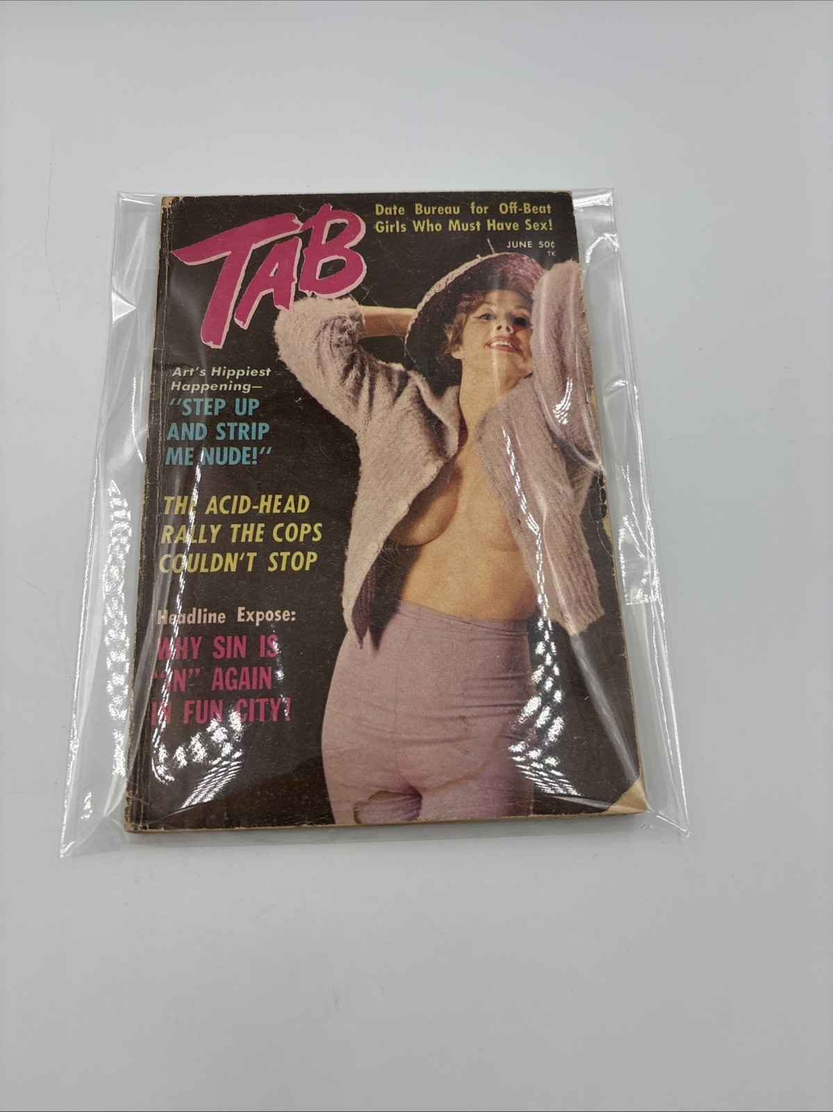 TAB “THE POCKET PICTURE MAGAZINE” June 1968 VINTAGE EROTIC BOOK