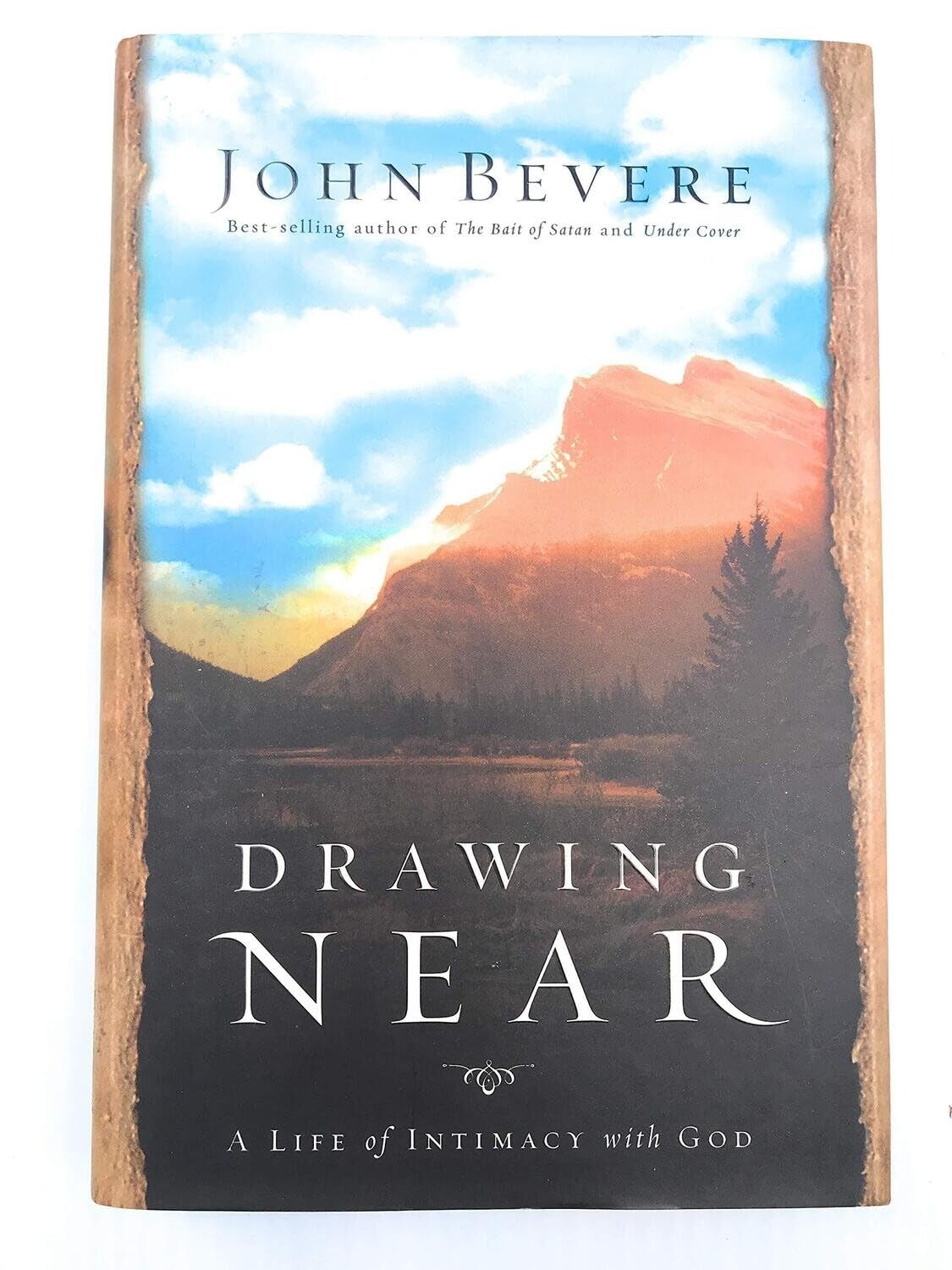 Drawing Near: A Life of Intimacy With God – Bevere, John – Very Good – See c…