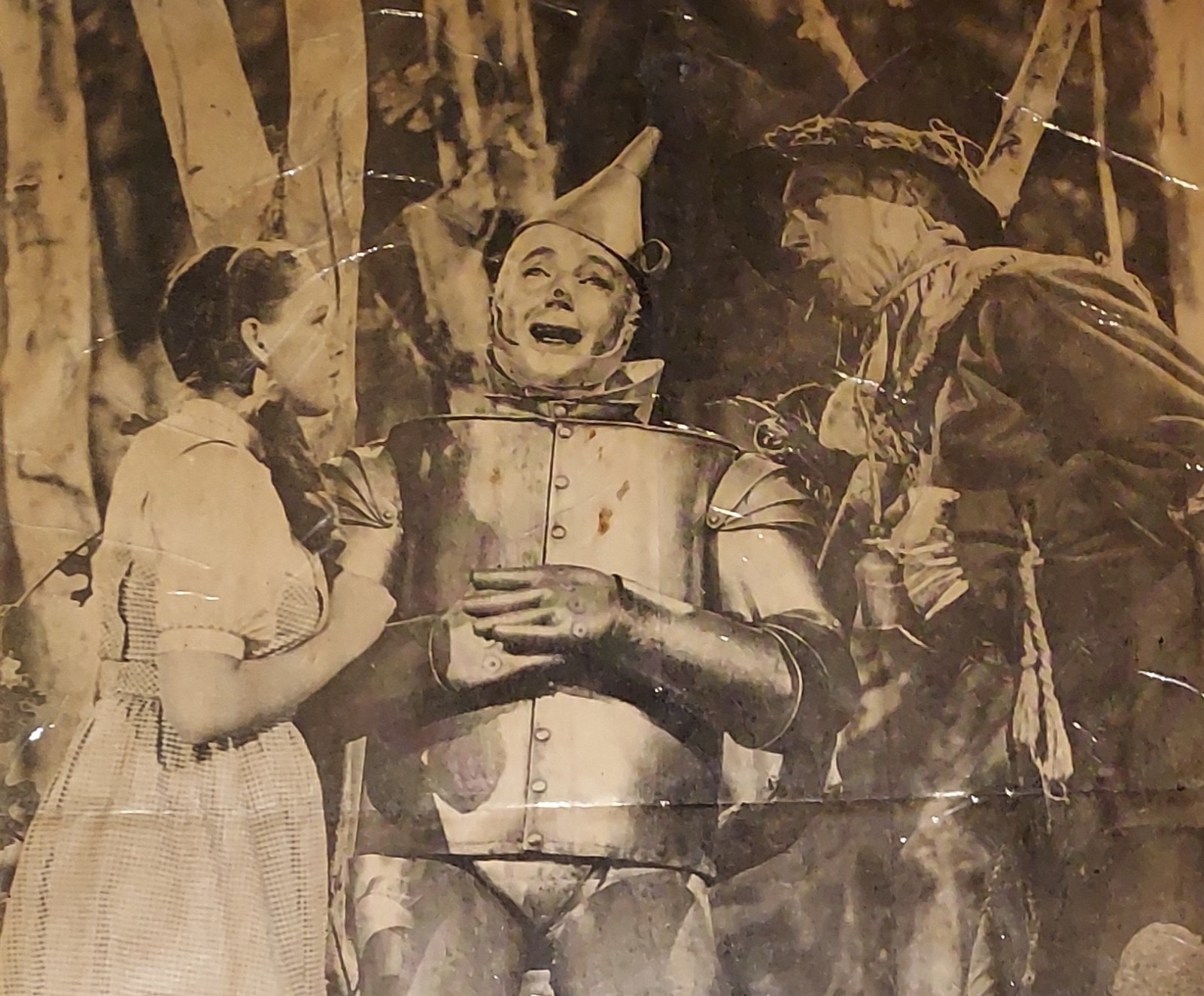 WIZARD OF OZ Very Old Newspaper Pic Mounted on Cardboard Laminated 17.5×23″ Good