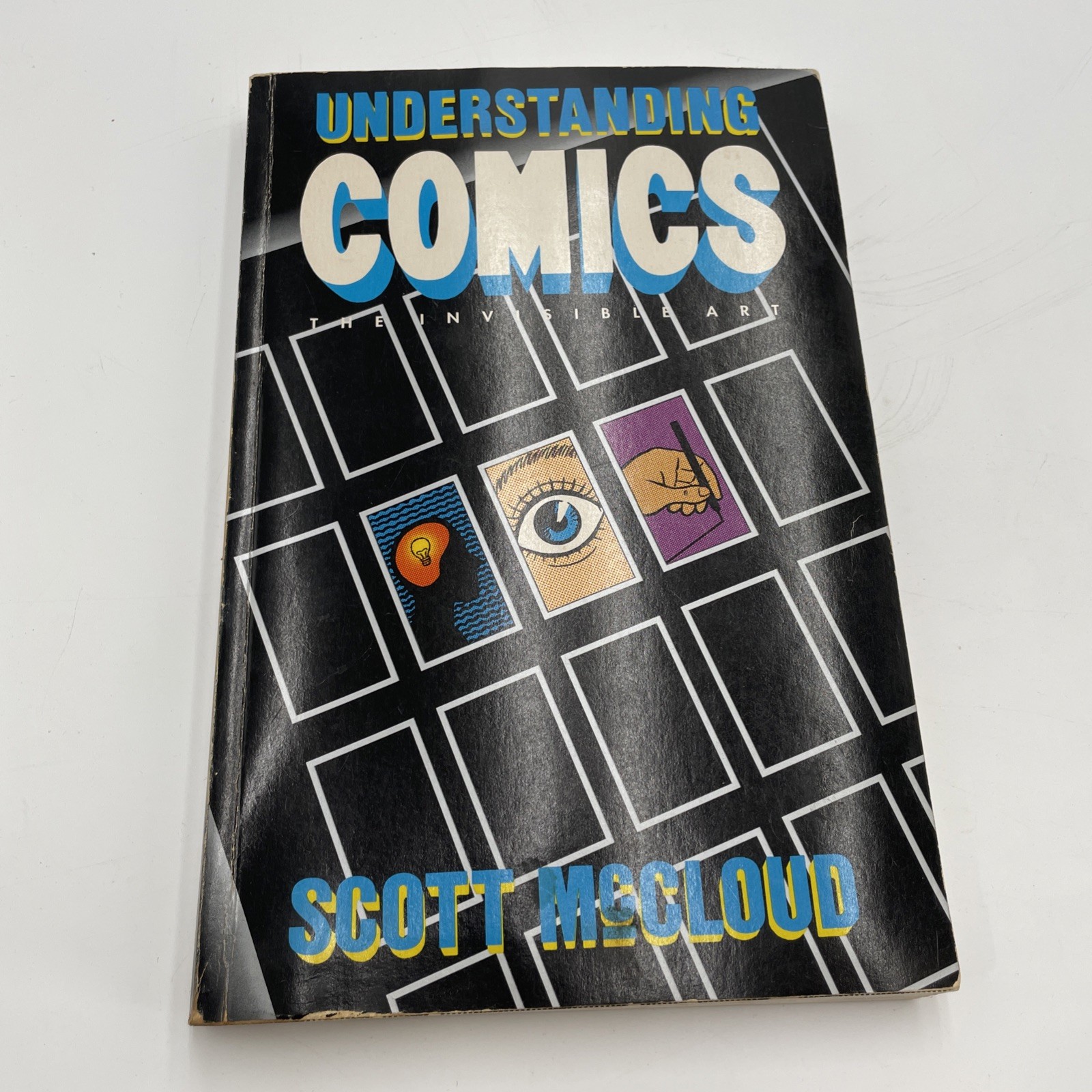 Understanding Comics The Invisible Art Scott McCloud Graphic Novel Book