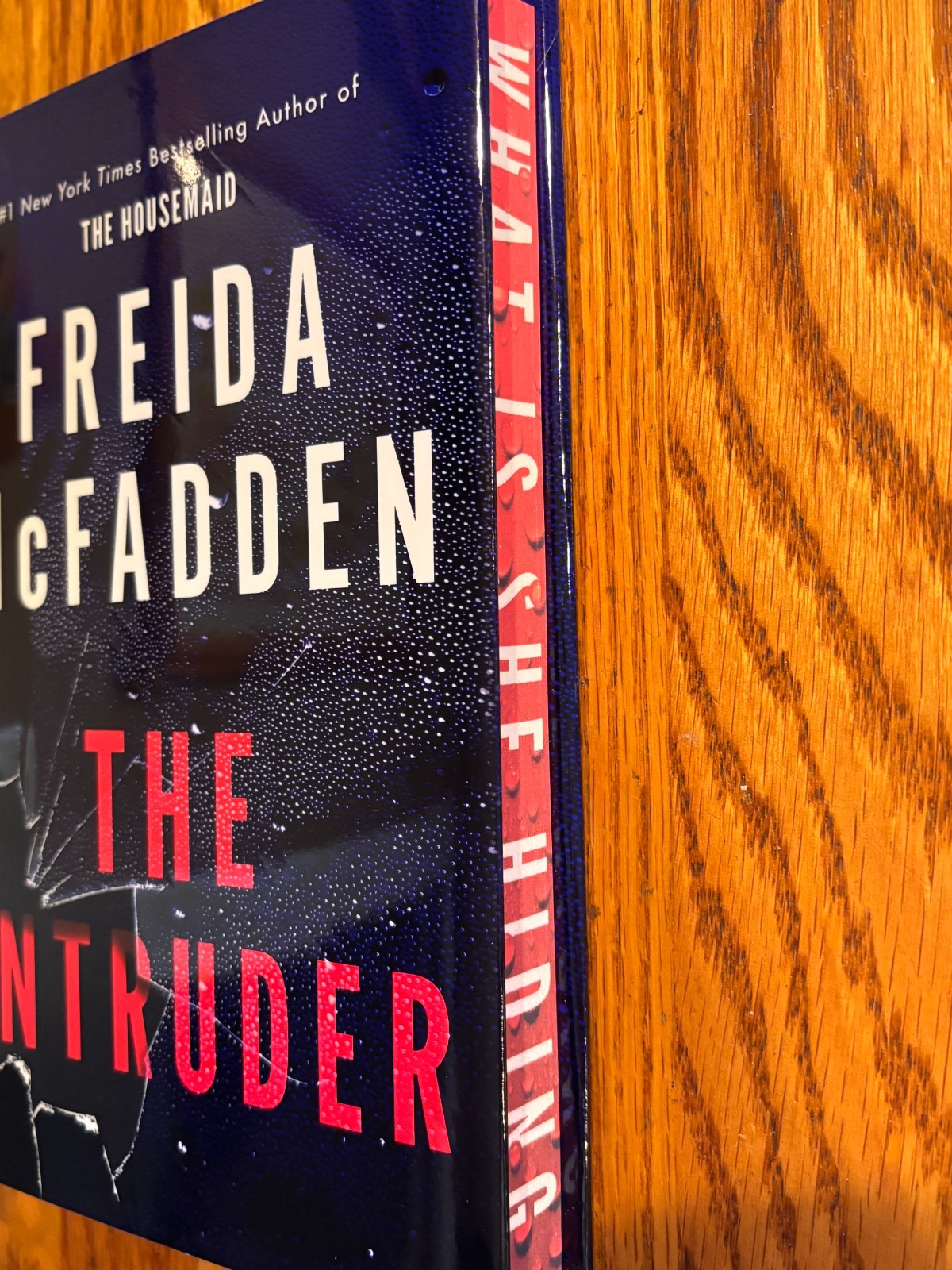 THE INTRUDER Freida McFadden Deluxe hardcover edition