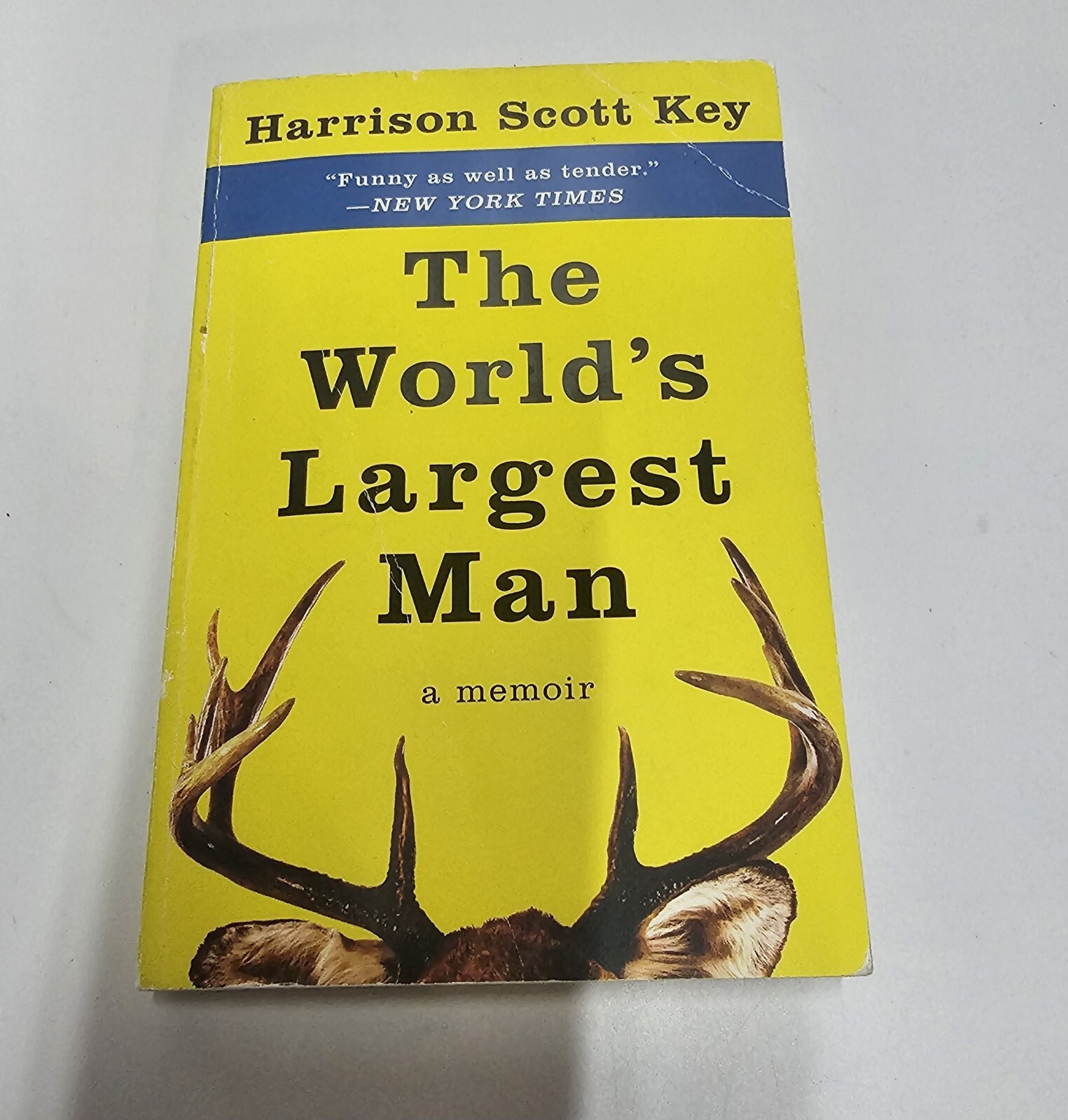 The World’s Largest Man: A Memoir – 0062351508, paperback, Harrison Scott Key