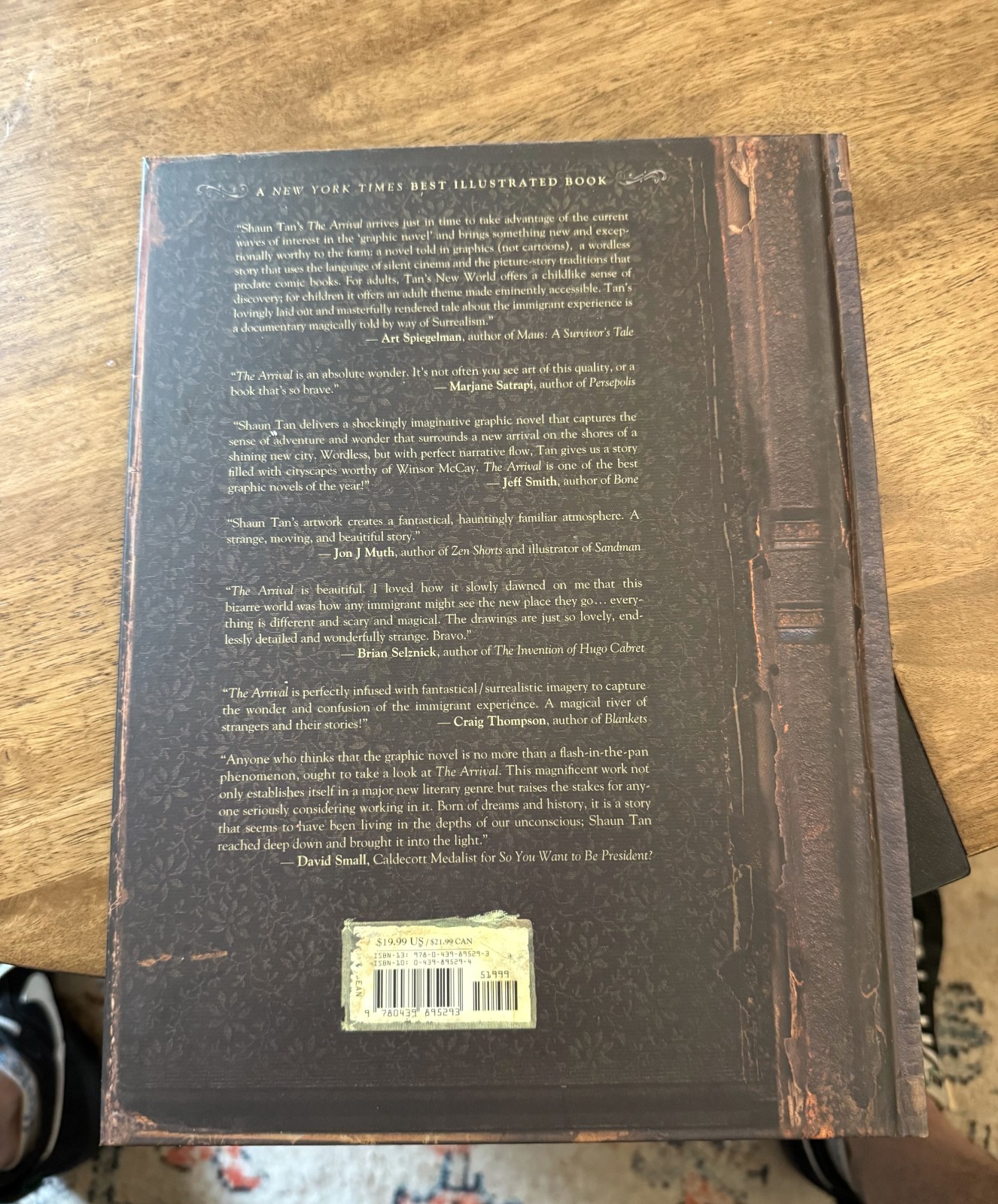 The Arrival by Shaun Tan Illustrated 2007 Arthur A. Levine Books Hardcover