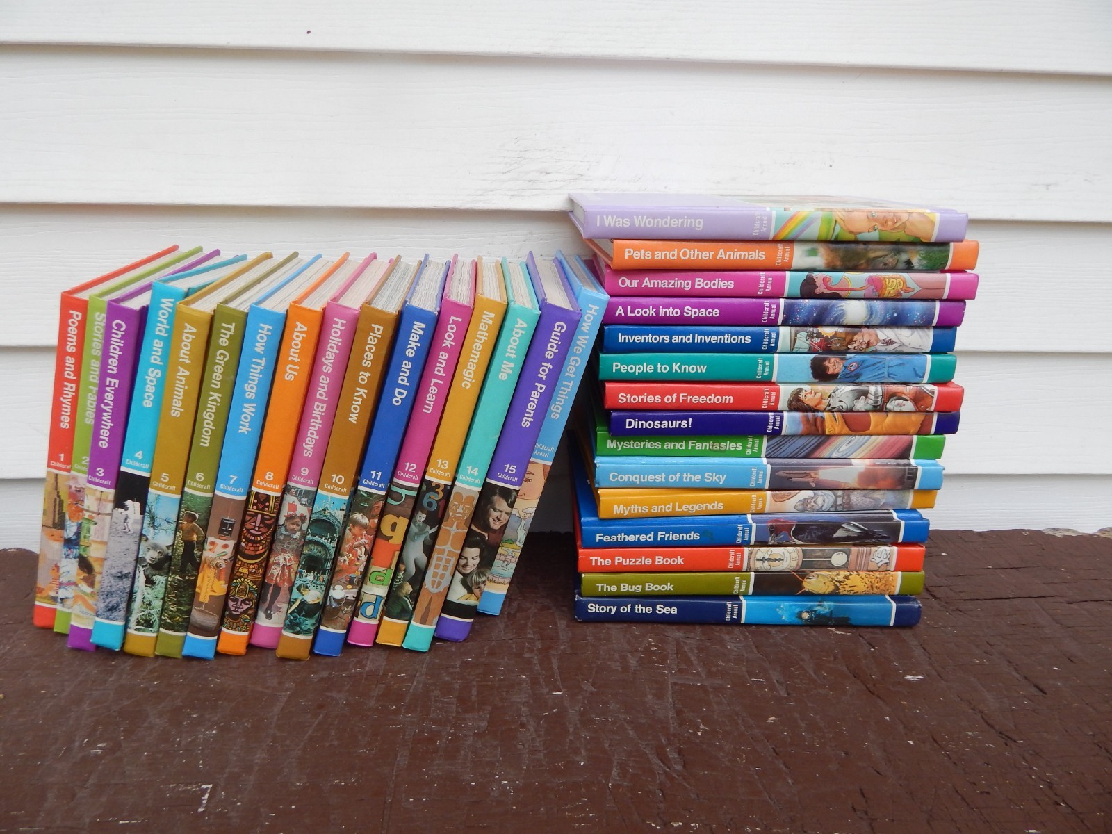Childcraft Books Lot Of 31, 1-15 Complete Hardcover Set With 16 Annuals ******