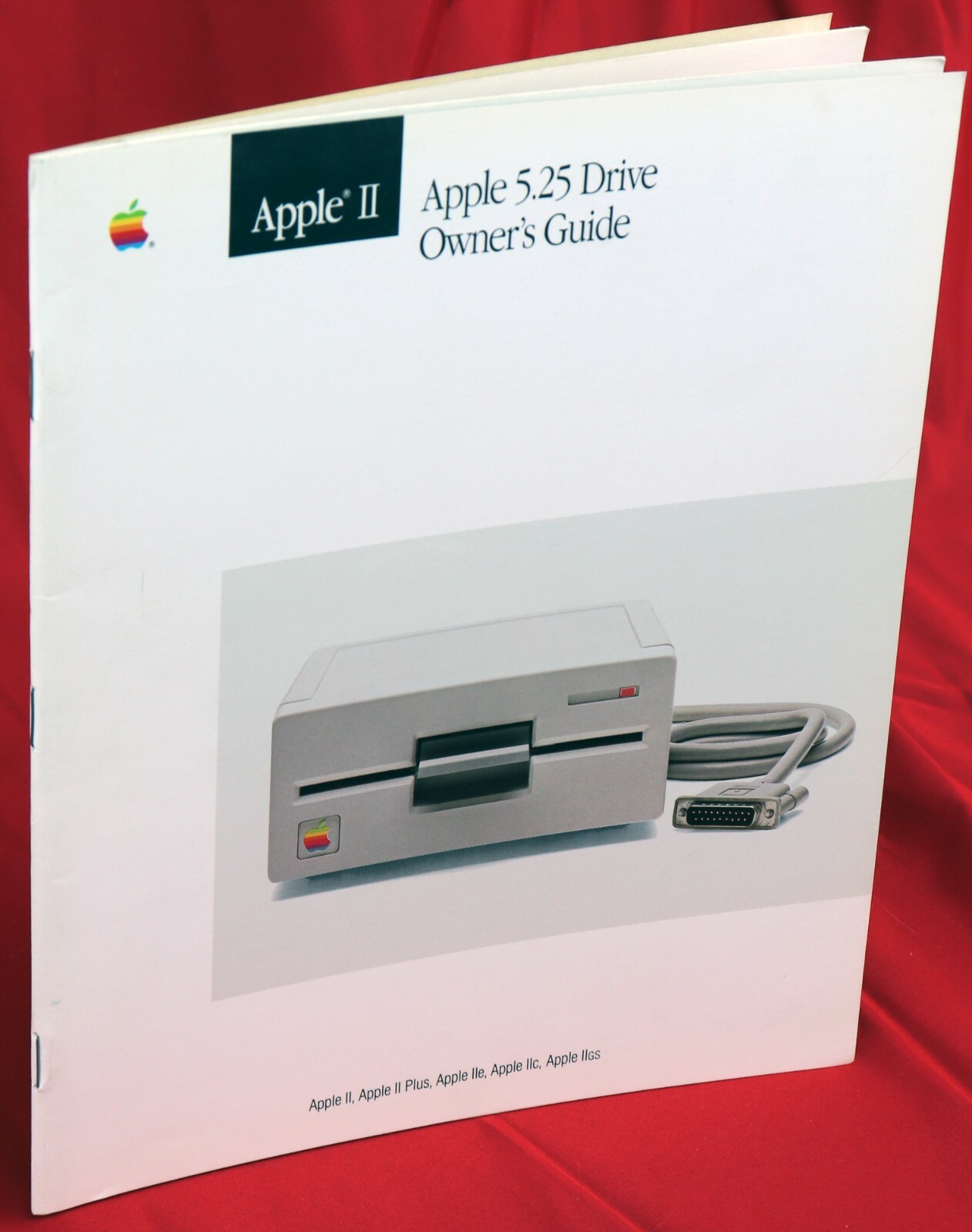 Apple II II+ IIe IIc IIgs 5.25 Drive Owner’s Guide 030-1480-B
