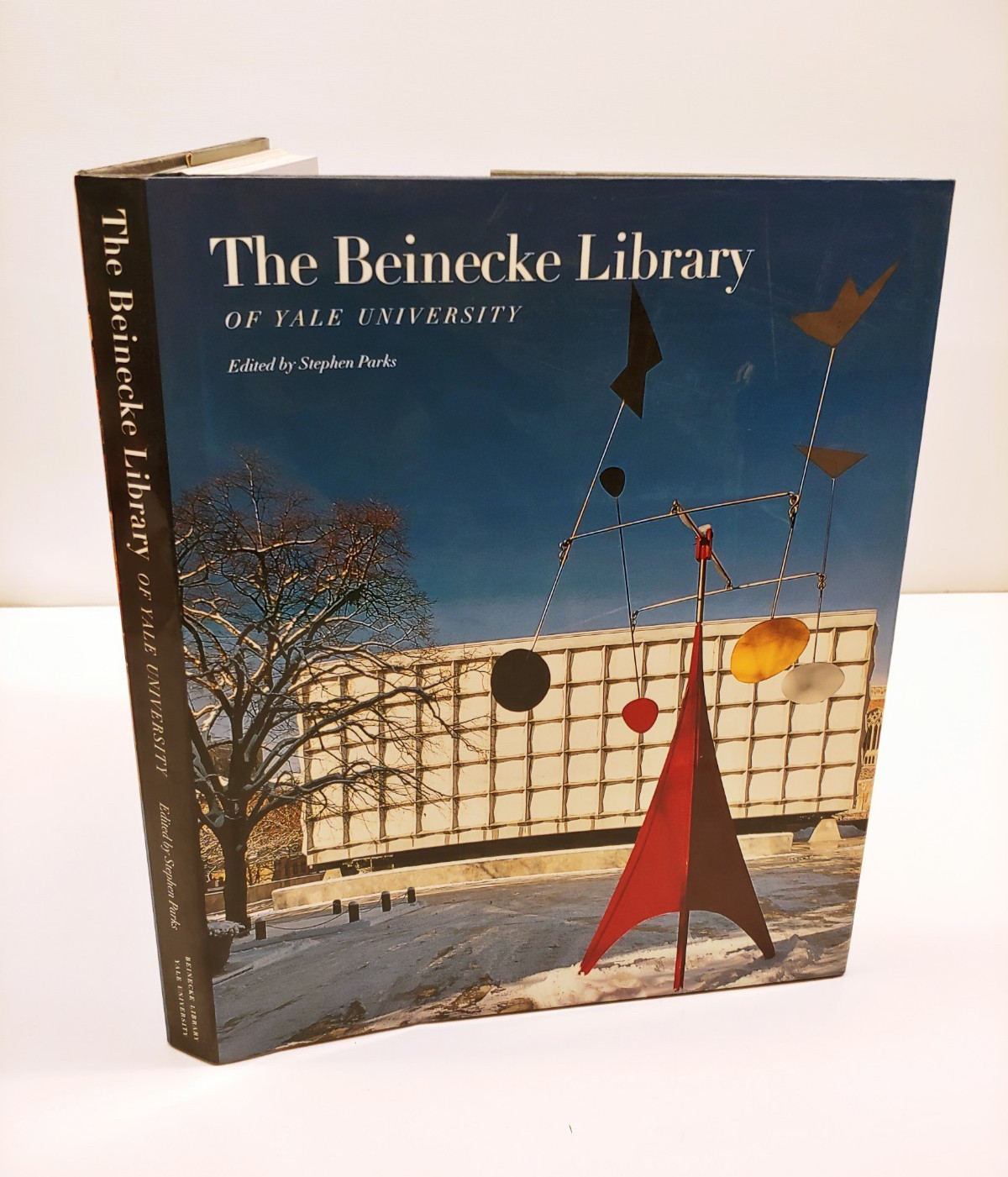 Stephen Parks, The Beinecke Library of Yale University by Yale Univ Press -HCDJ