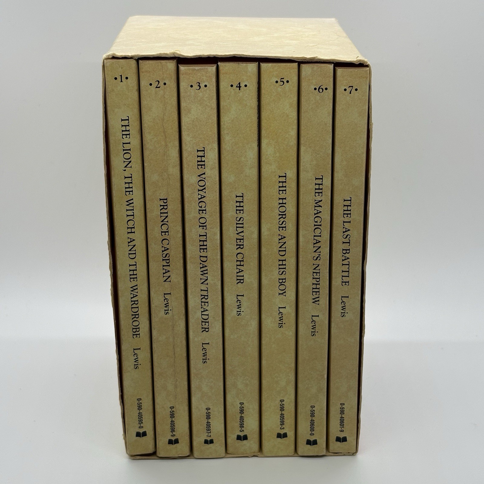 Vintage CS Lewis Chronicles Of Narnia Complete Book Box Set 1987 Paperback