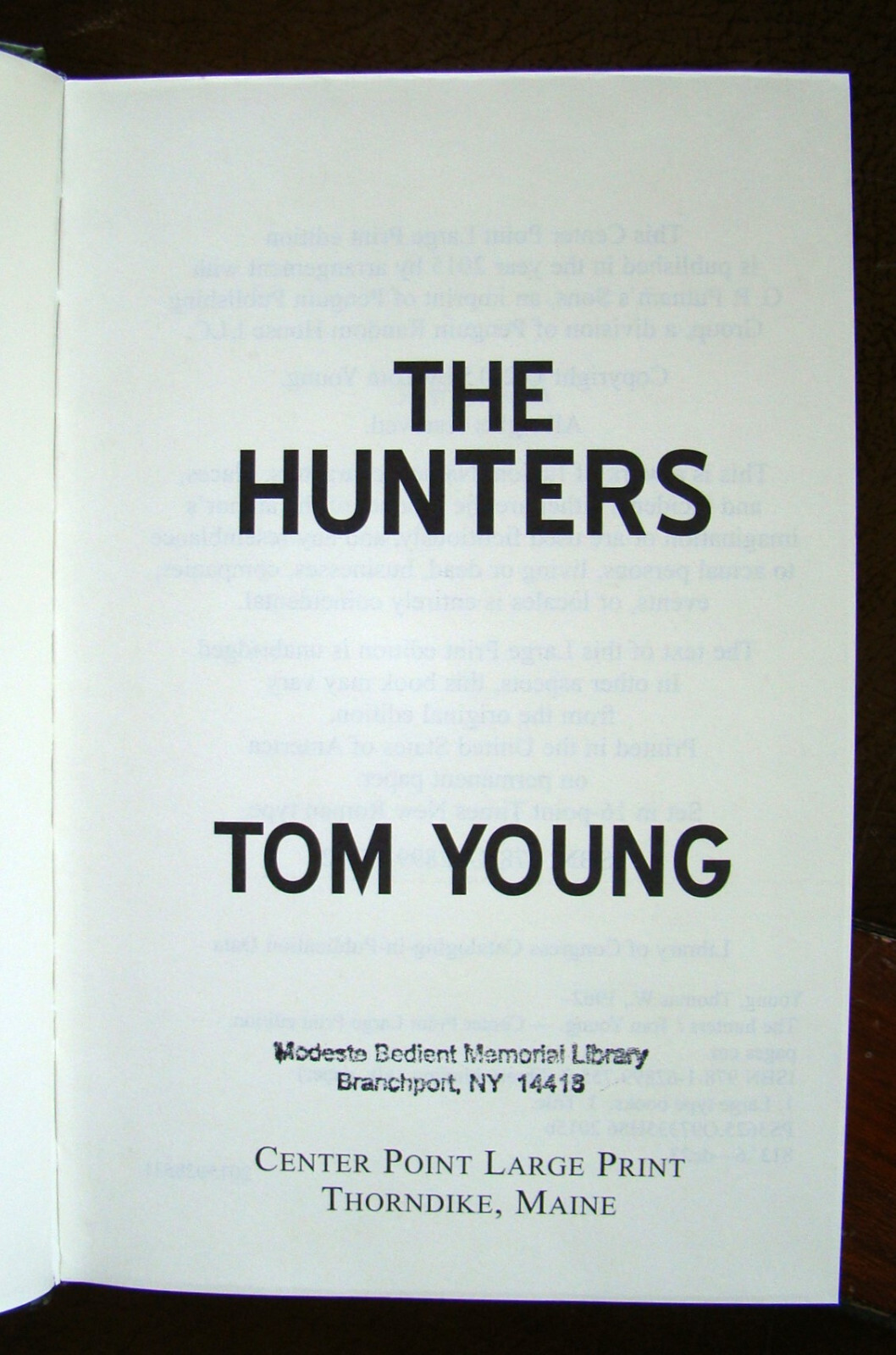 The Hunters ~2015 Large Print HC~ Tom Young Khatar Somalia DC-3 War Pirate Novel