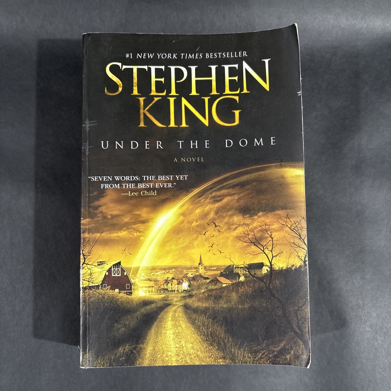 Stephen King-Under The Dome- Paperback Novel Gallery Books 2009