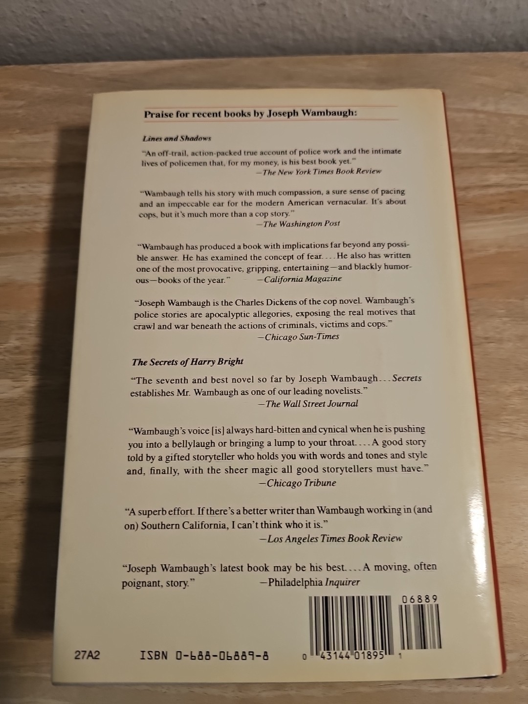Echoes in the Darkness – Hardcover By Wambaugh, Joseph – VERY GOOD