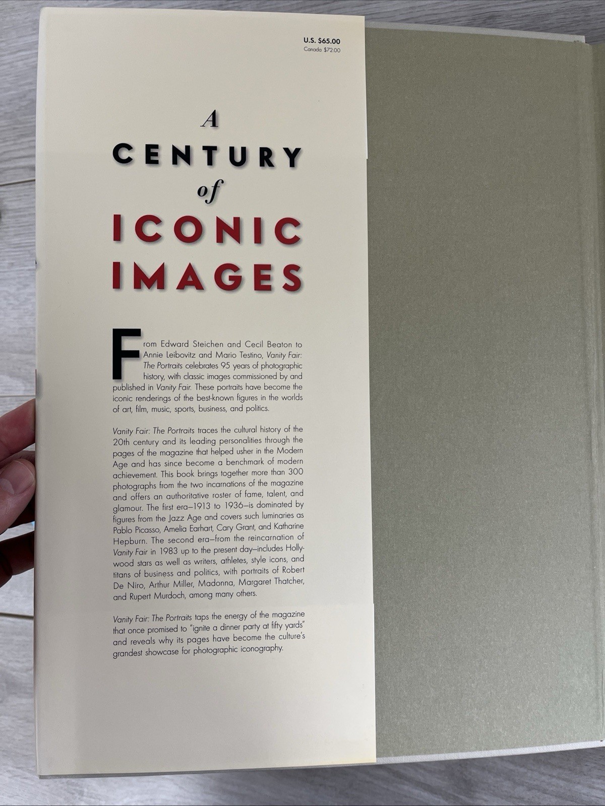 Vanity Fair: the Portraits : A Century of Iconic Images by Graydon Carter. Lib