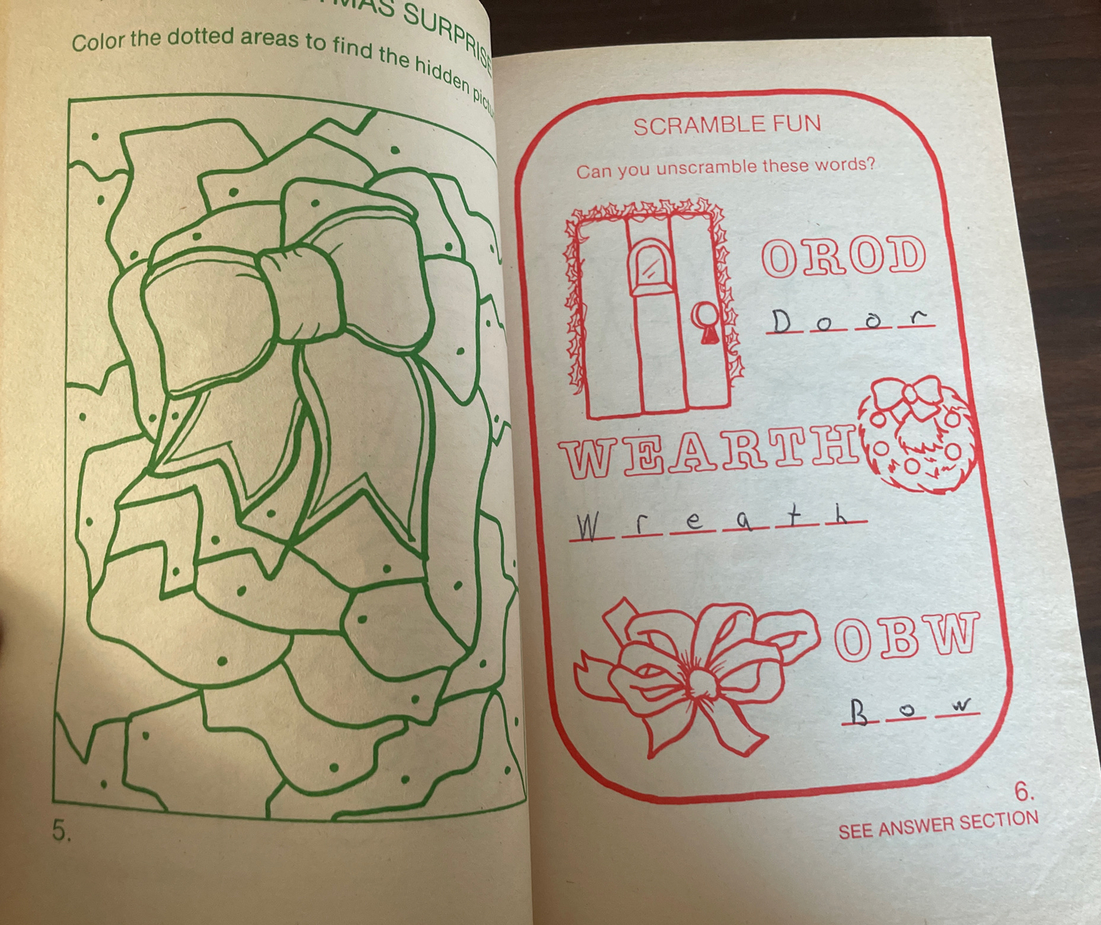 Vintage Christmas Coloring & Activity Book 189 Activity Pages 1987