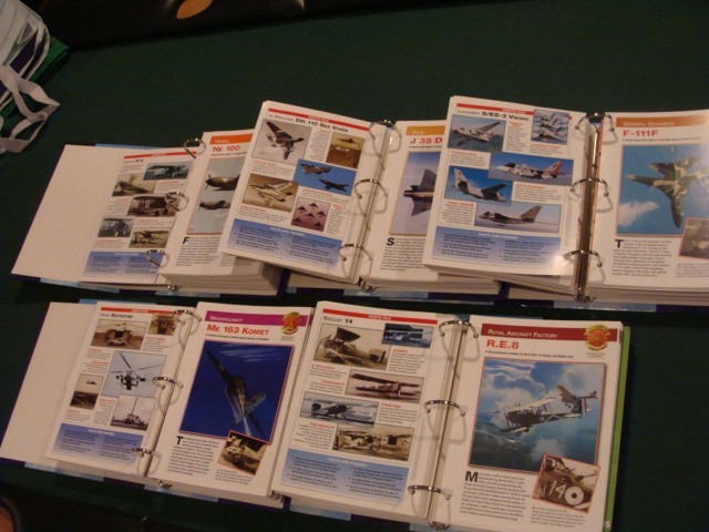 Aircraft Of The World-The Complete Guide Book-Groups 1-16 5 Vols Over 880 Pages