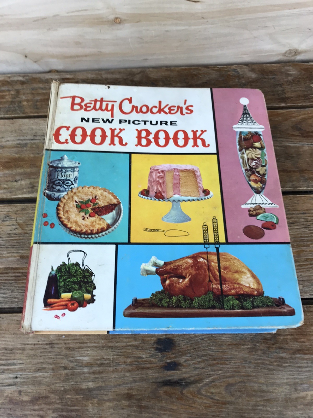 Vintage 1961 Betty Crocker’s Picture Cook Book 1st Edition 6th Printing Binder
