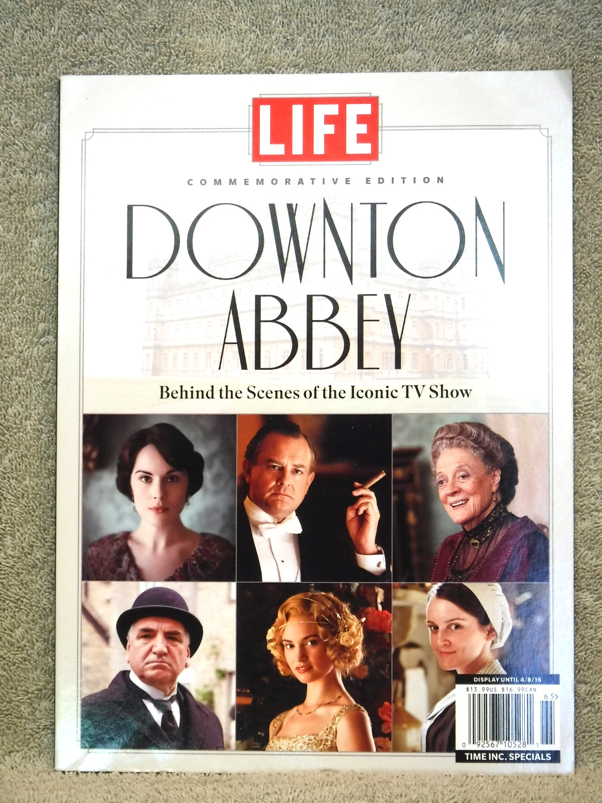 DOWNTON ABBEY COMMEMORATIVE ISSUE BY LIFE MAGAZINE 2016(M5941)