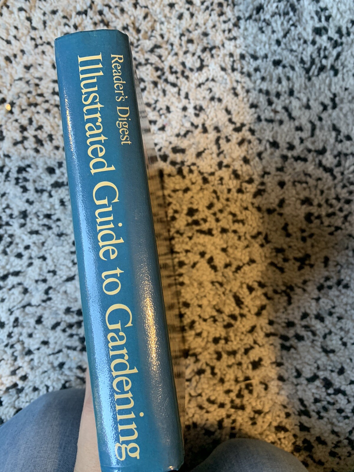 An Illustrated Guide to Gardening by Reader’s Digest Editors (1995,…