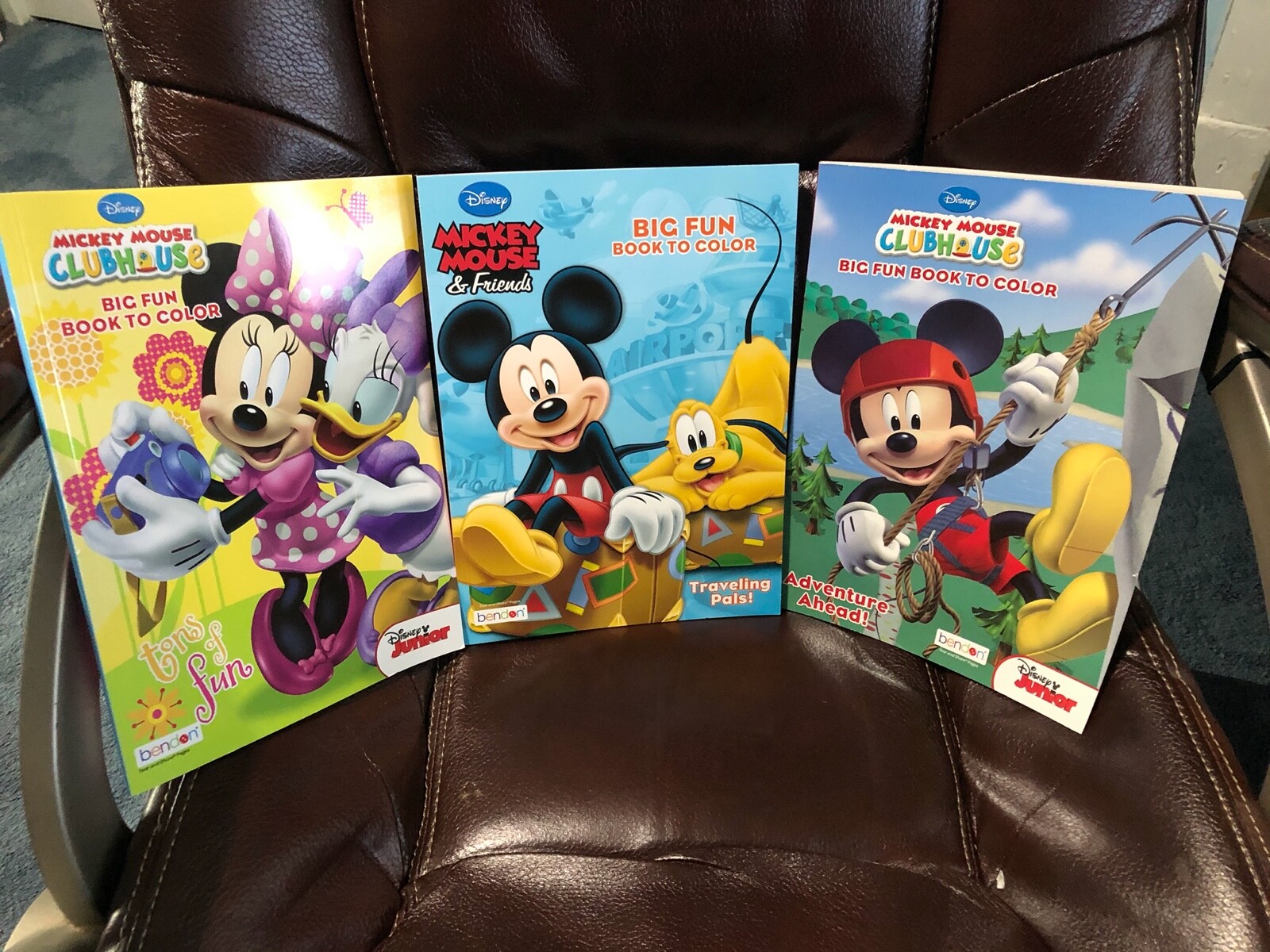 Disney Mickey Mouse Clubhouse Tons of Fun, Adventure Ahead!, Traveling Pals!
