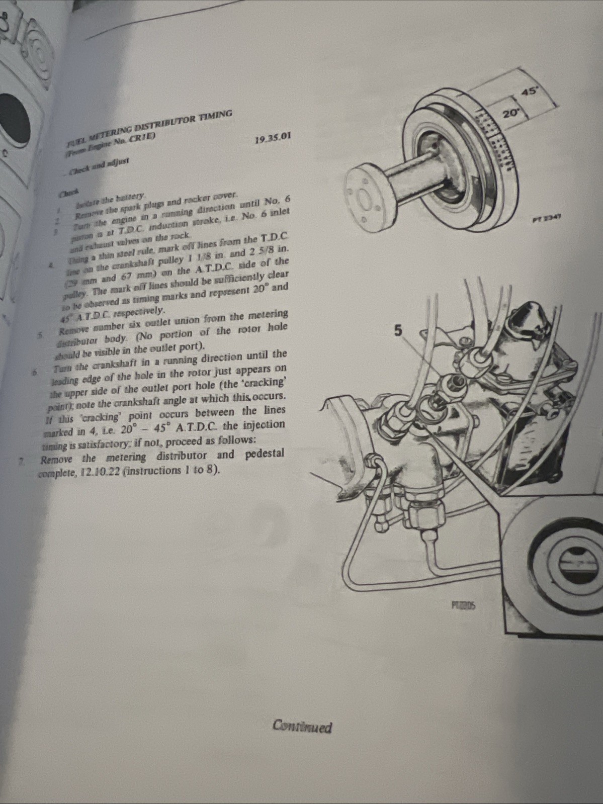 THE COMPLETE OFFICIAL TRIUMPH TR6 AND TR250, MODEL YEARS By British Leyland