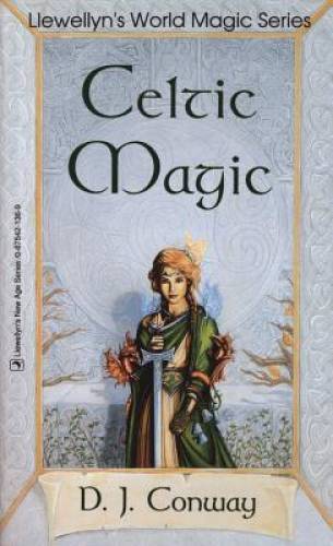 Celtic Magic (Llewellyn’s World Religion & Magick) – Paperback – VERY GOOD