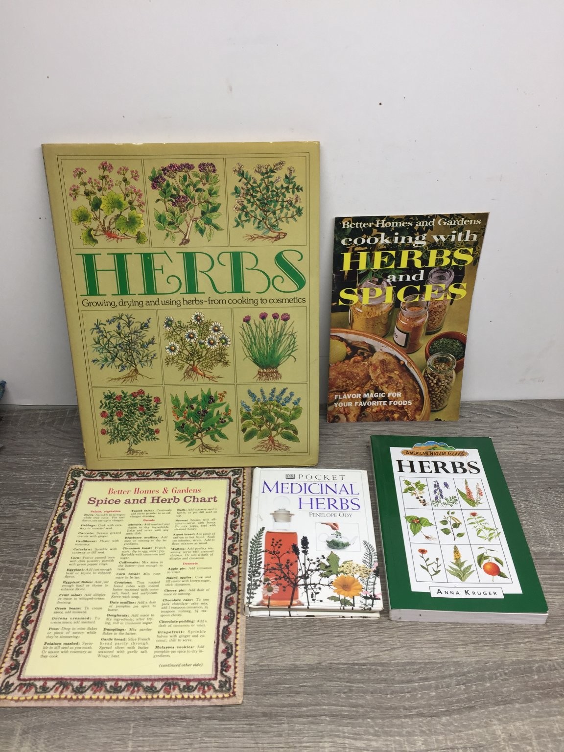 Herbs & Herbal Book lot Gardens Growing Drying Using Herbs Gardening Cookbook