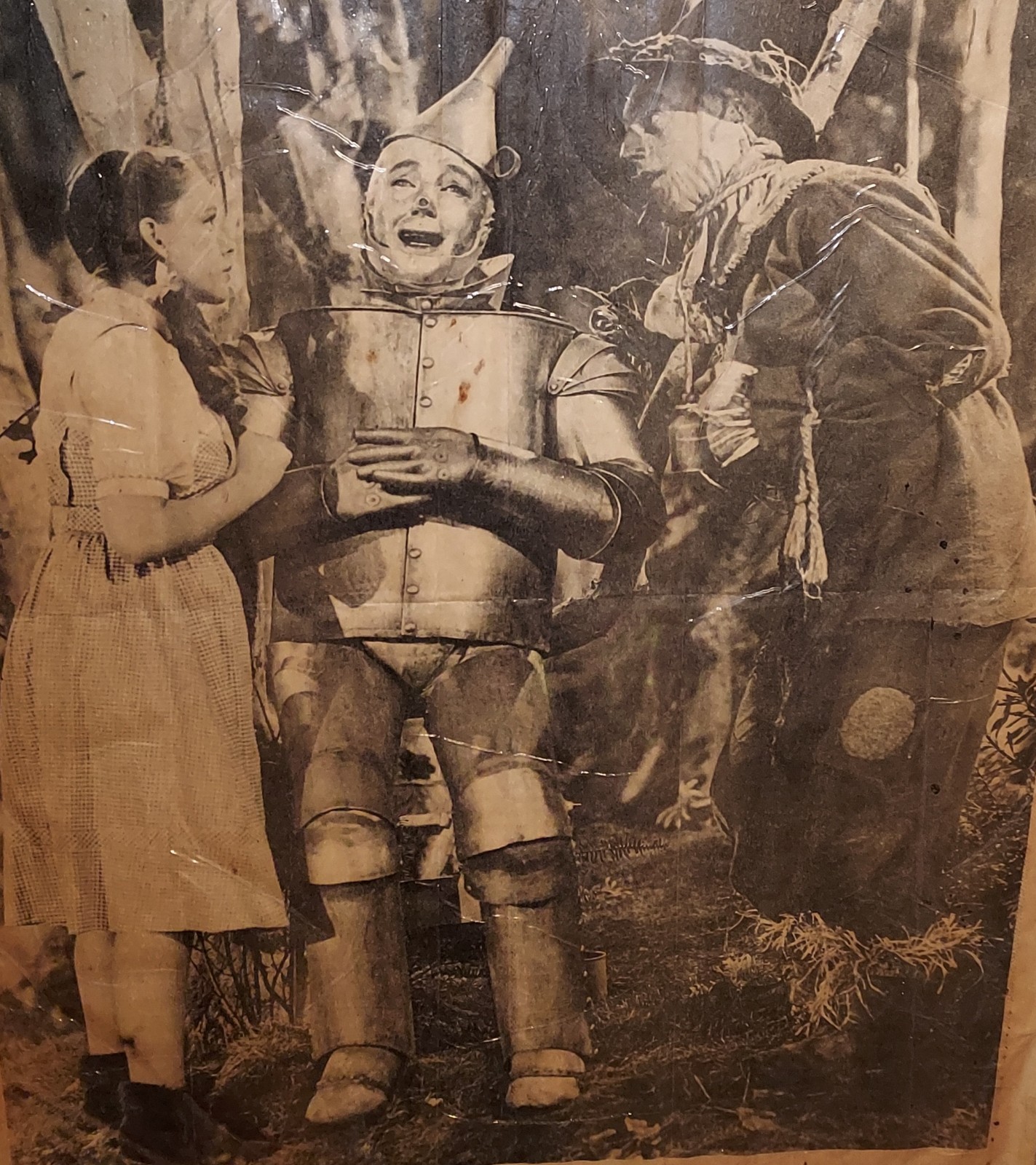 WIZARD OF OZ Very Old Newspaper Pic Mounted on Cardboard Laminated 17.5×23″ Good