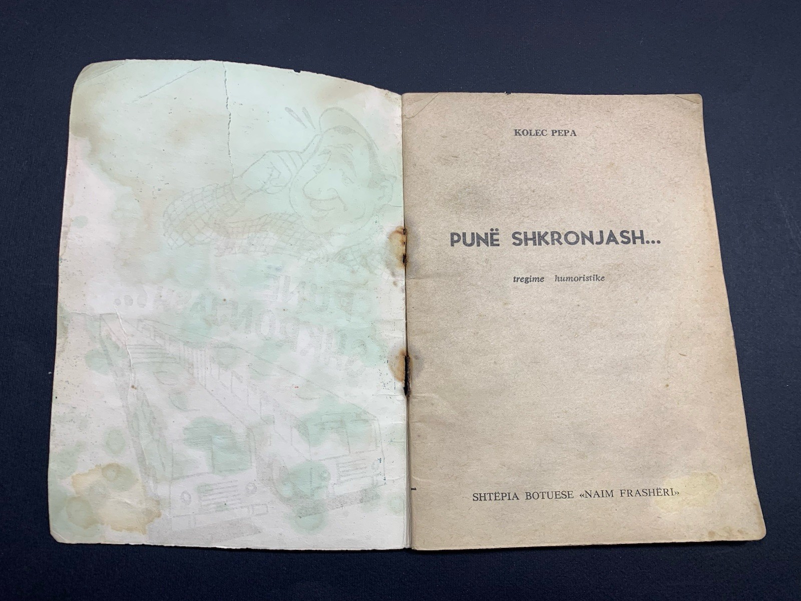OLD ALBANIA BOOK-KOLEC PEPA-PUNE SHKRONJASH-TREGIME HUMORISTIKE-1976-COMMUNISM