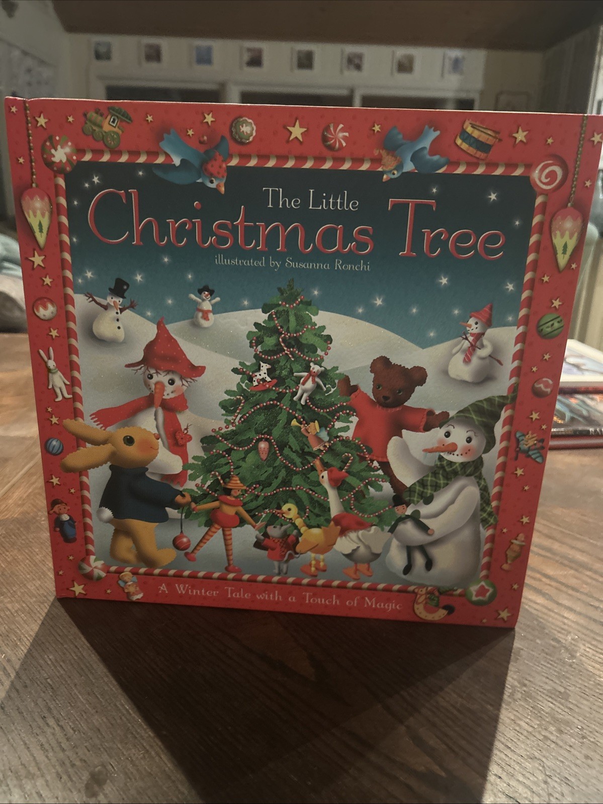 The Little Christmas Tree Susanna Ronchi Illustrated Book Winter Story Children