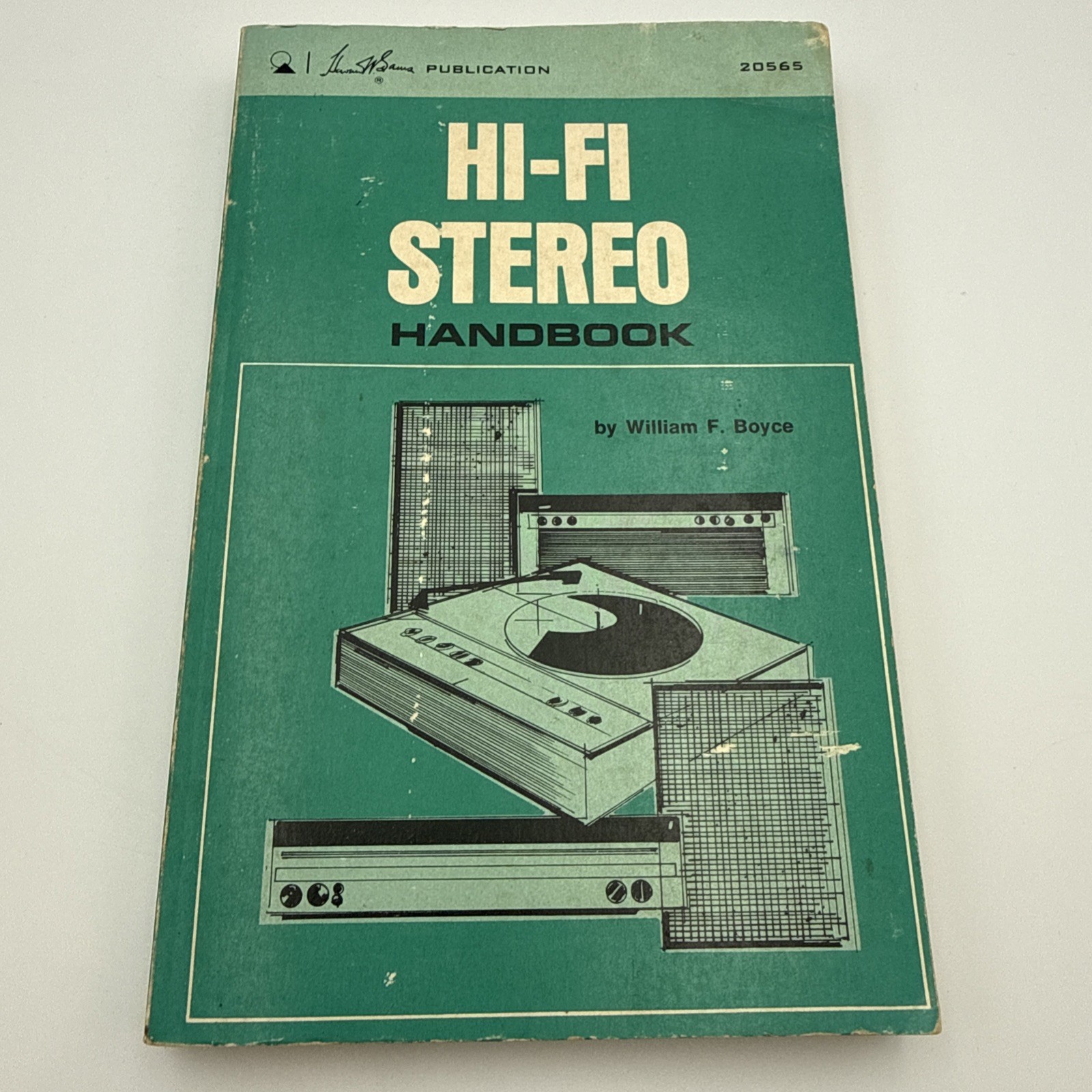 1968 Stereo Hi-fi Hand Book by William F. Boyce 300 pages