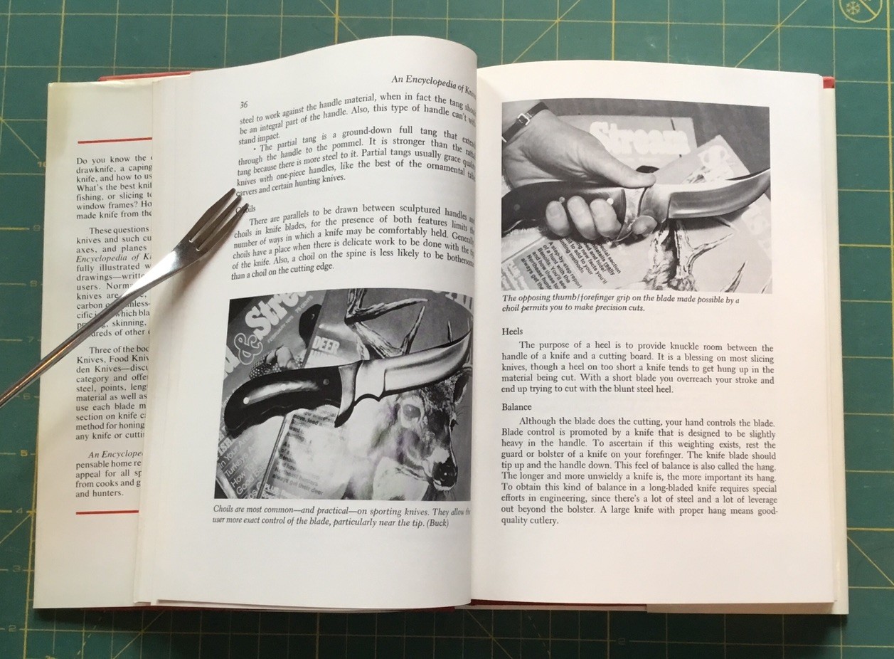 An Encyclopedia of Knives by Norman M. Strung, 1976 book, 220 Pages Many Picture
