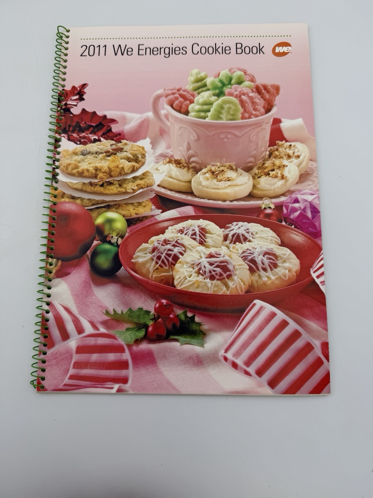 Lot of4 Wisconsin Electric WE Energies Christmas Cookie Cookbooks 2009-2013