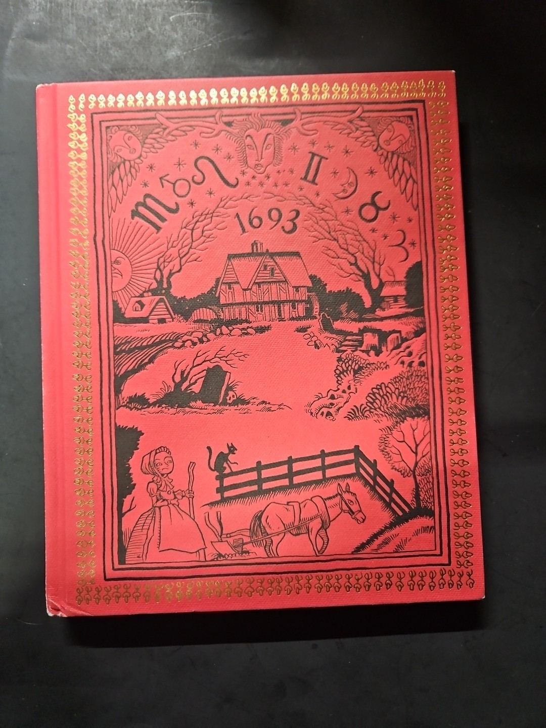 Disney Hocus Pocus Illustrated Novelization Hardcover by A.W. Jantha 2022