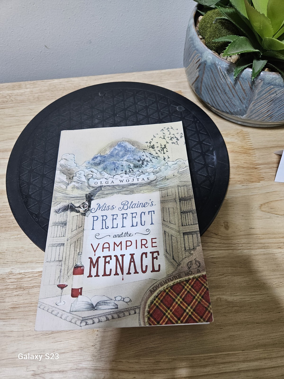 Miss Blaine’s Prefect and the Vampire Menace by Olga Wojtas 2020 Paperback