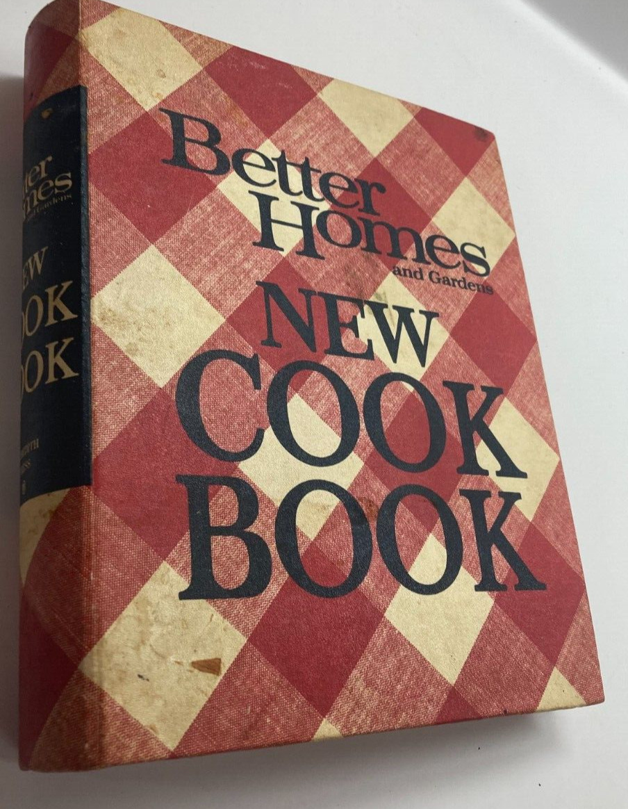 Better Homes and Gardens: New Cook Book 1968 Meredith Corp Ring Binder Book