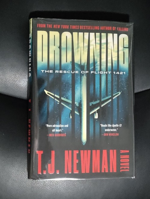Signed T. J. Newman Drowning Avid Reader Press Hardcover Near Fine Condition