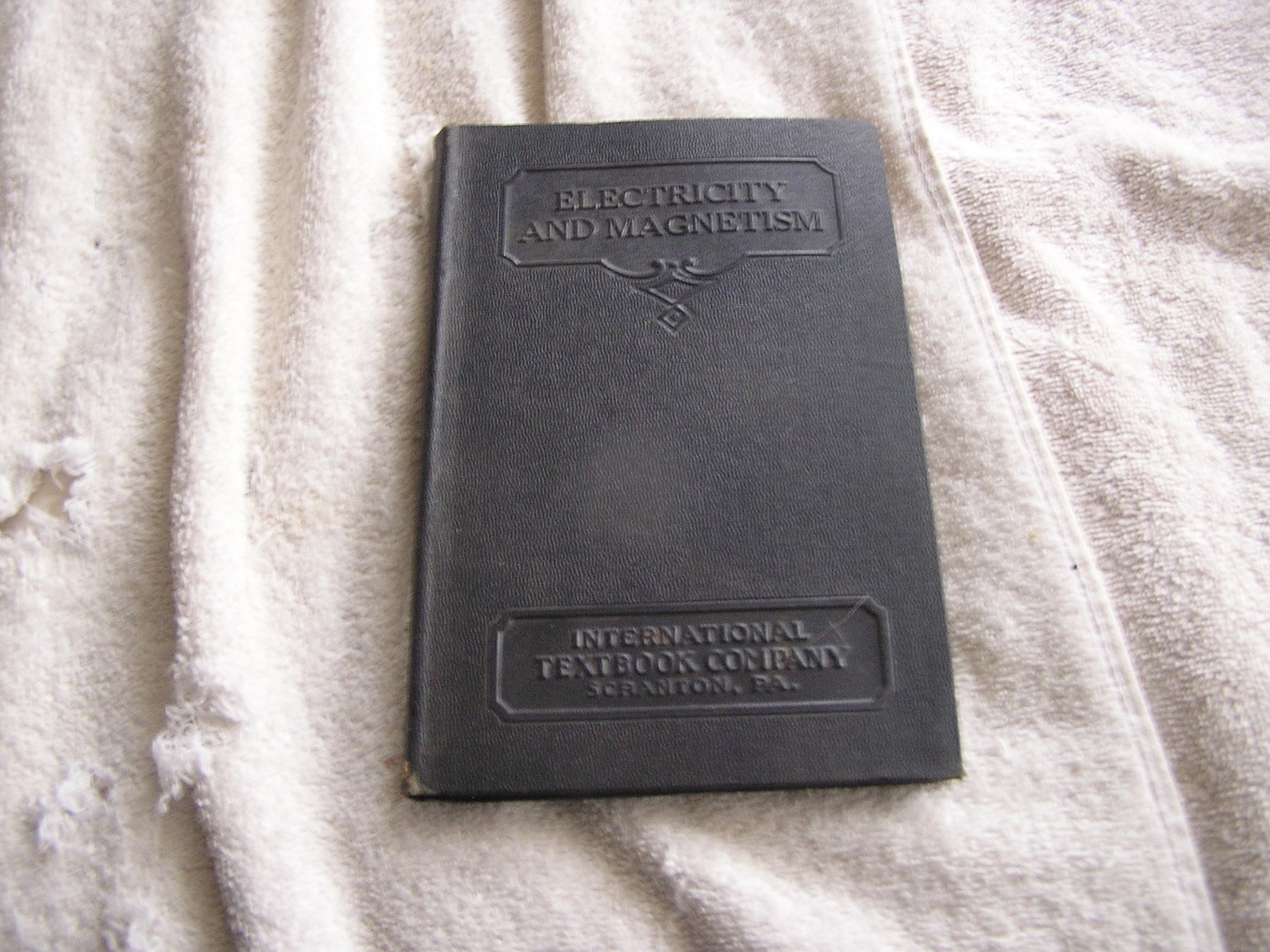 ICS Staff: Electricity Magnesium Int. Textbook Co 1930