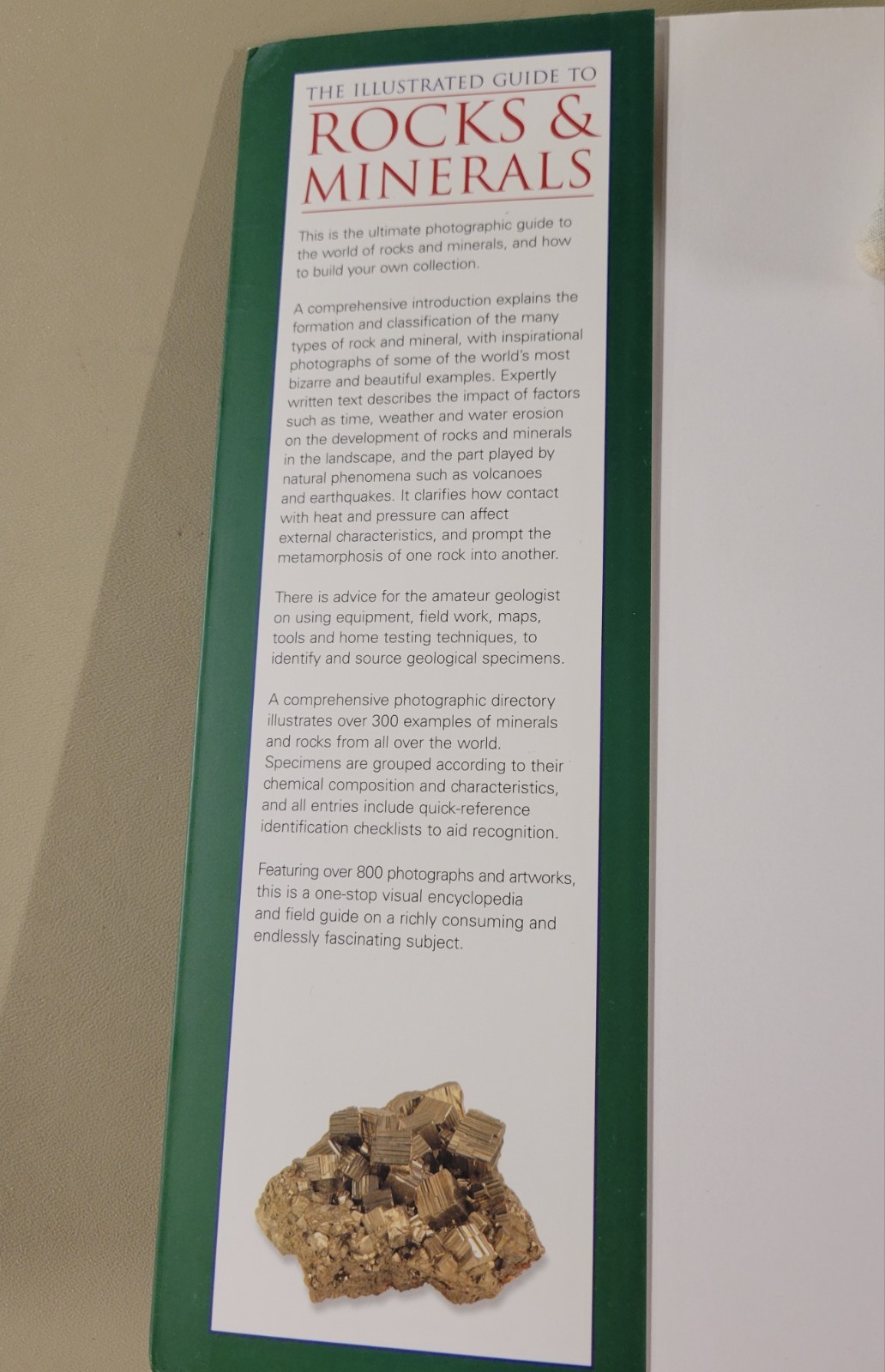 ILLUSTRATED GUIDE TO ROCKS AND MINERALS John Farndon (2012, Soft) VERY GOOD