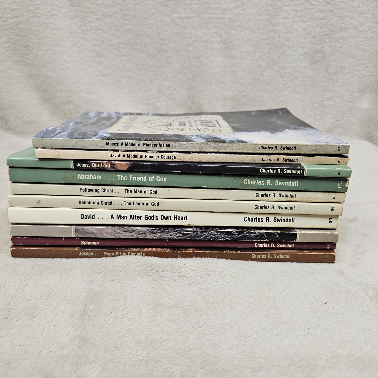 Charles L. Swindoll Book Lot Of 10 Bible Study Guidea Moses Jesus Our Lord PB